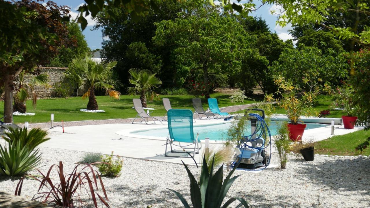 Bed and Breakfast La Rochelle et l'Aunis à Saint-Sauveur-d'Aunis Extérieur photo