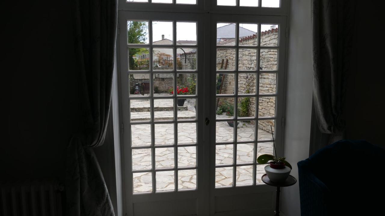 Bed and Breakfast La Rochelle et l'Aunis à Saint-Sauveur-d'Aunis Extérieur photo